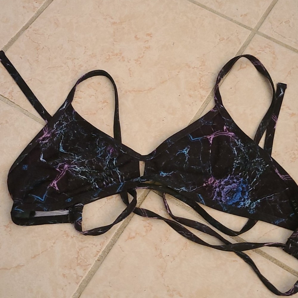 Jolyn Vent Bikini Top